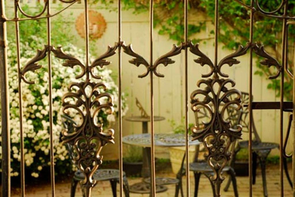 The Secret Garden Inn Kingston Zewnętrze zdjęcie