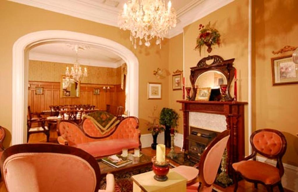 The Secret Garden Inn Kingston Zewnętrze zdjęcie